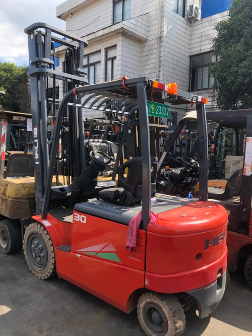 合力電動(dòng)叉車
